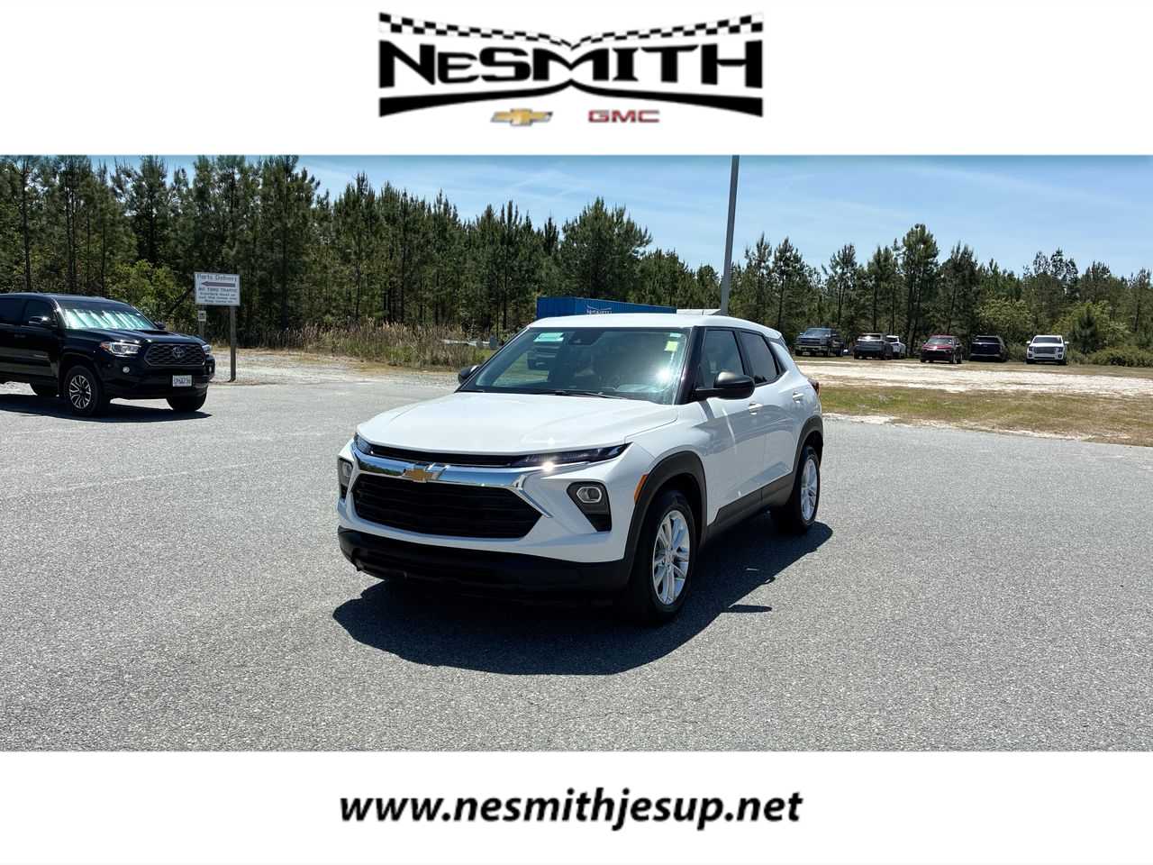 2024 Chevrolet Trailblazer LS Image 1 of 31