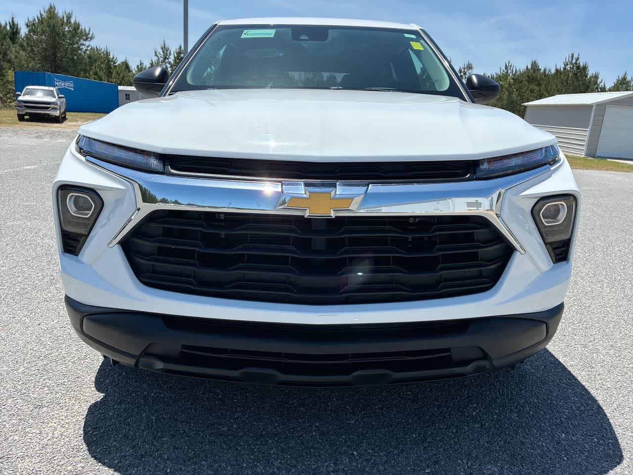 2024 Chevrolet Trailblazer LS Image 3 of 31