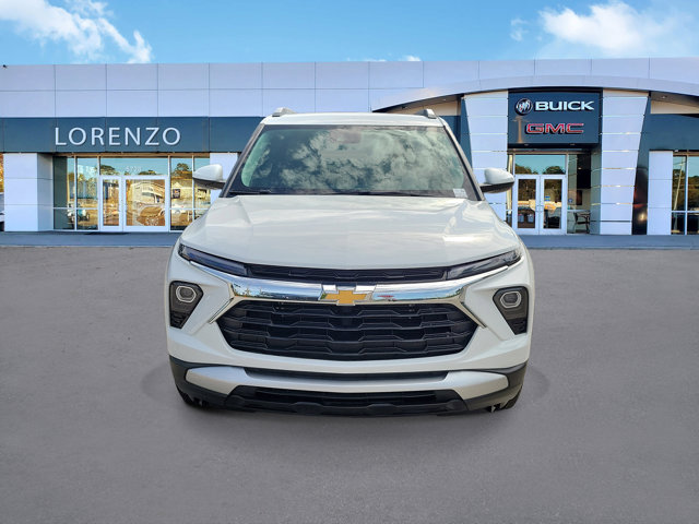 2024 Chevrolet Trailblazer LT Image 2 of 29