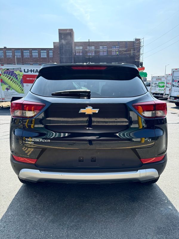 2024 Chevrolet Trailblazer LT Image 5 of 14