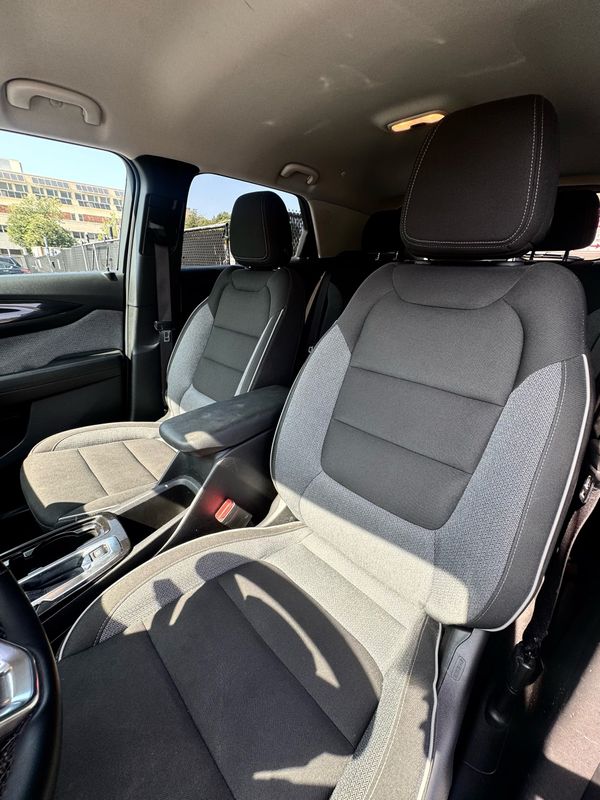 2024 Chevrolet Trailblazer LT Image 8 of 14