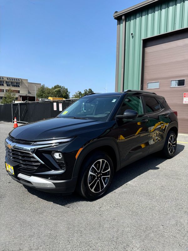 2024 Chevrolet Trailblazer LT Image 1 of 14