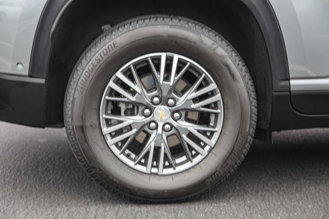 Vehicle image 10 of 27