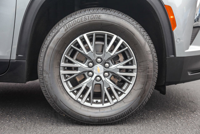 Vehicle image 9 of 27