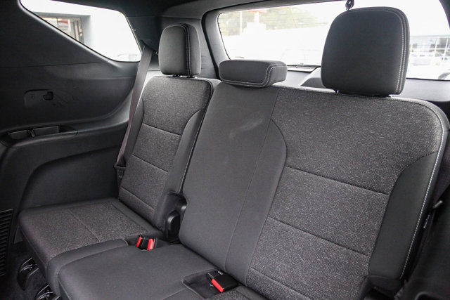 Vehicle image 18 of 27