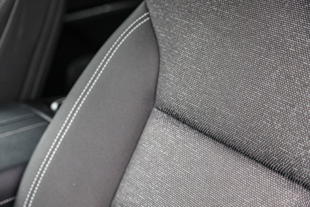 Vehicle image 24 of 27