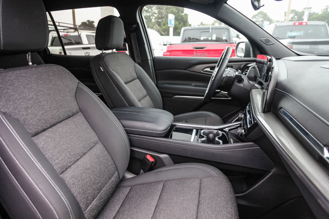 Vehicle image 15 of 27