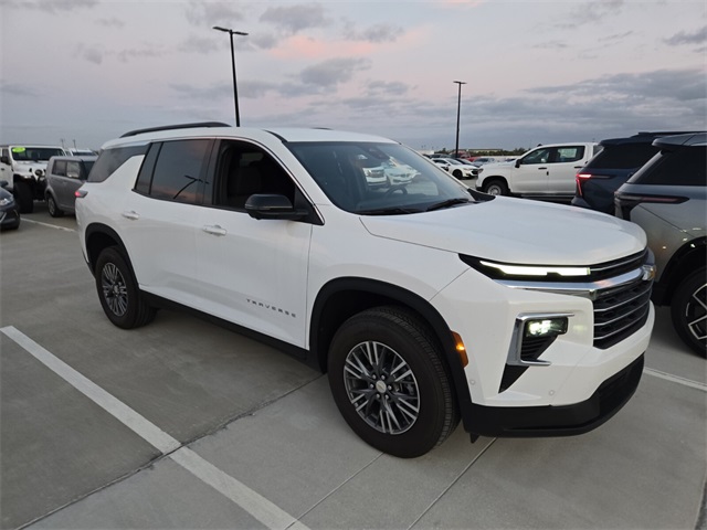 Vehicle image 4 of 23