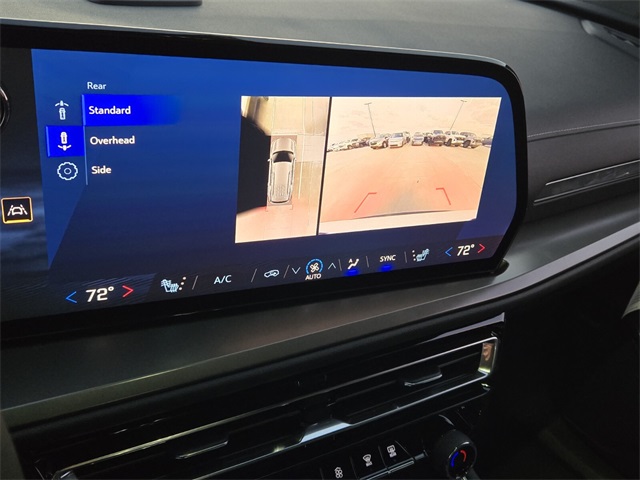 Vehicle image 15 of 23
