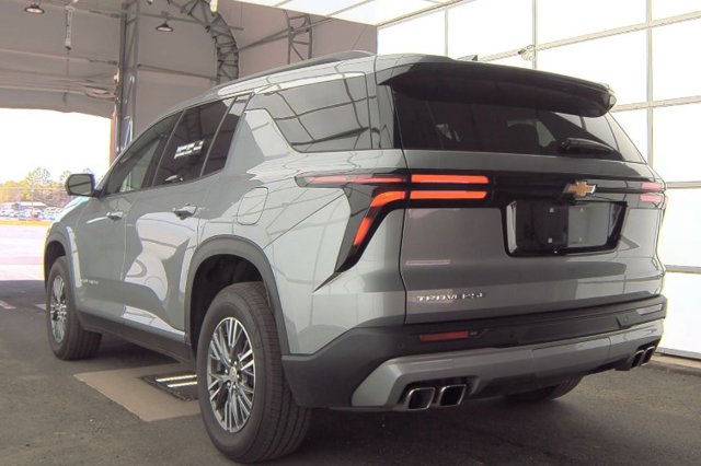 Vehicle image 4 of 7