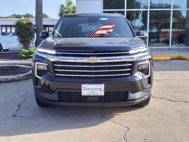 2024 Chevrolet Traverse AWD LT Image 1 of 14