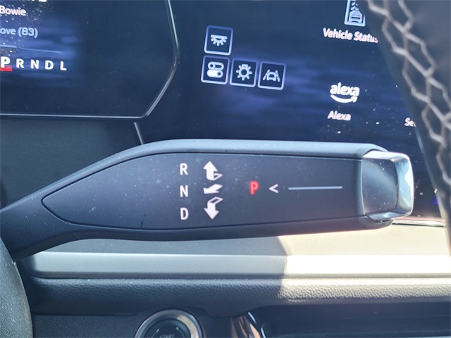 Vehicle image 18 of 33