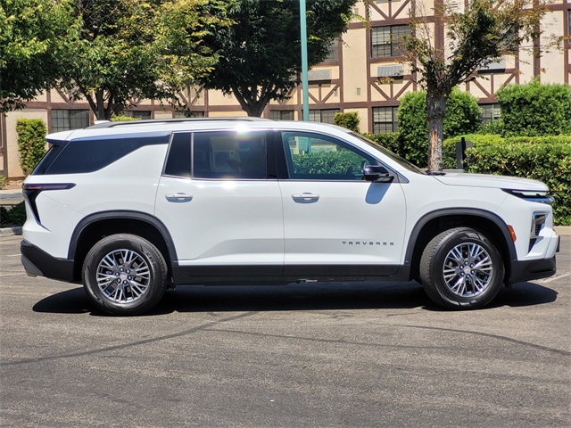 Vehicle image 4 of 33