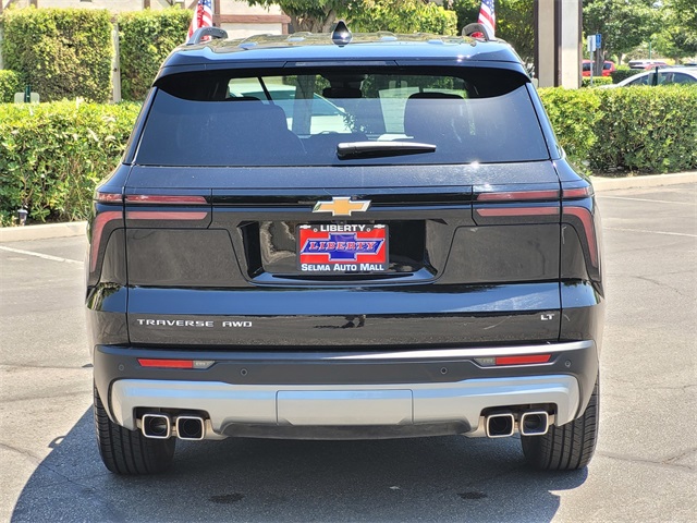 Vehicle image 6 of 33
