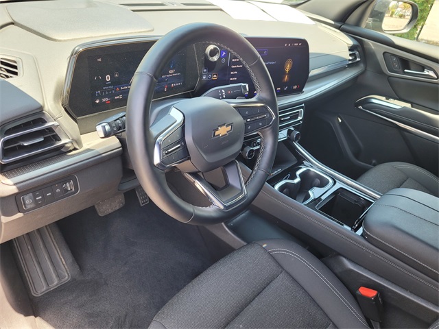 Vehicle image 7 of 33