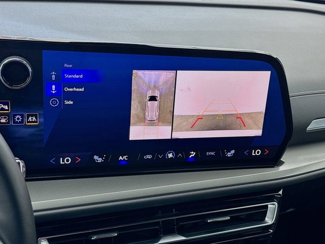 Vehicle image 10 of 20