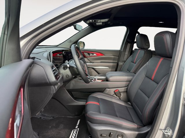 Vehicle image 10 of 21