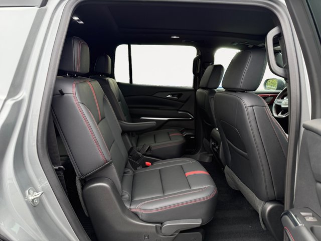 Vehicle image 18 of 21