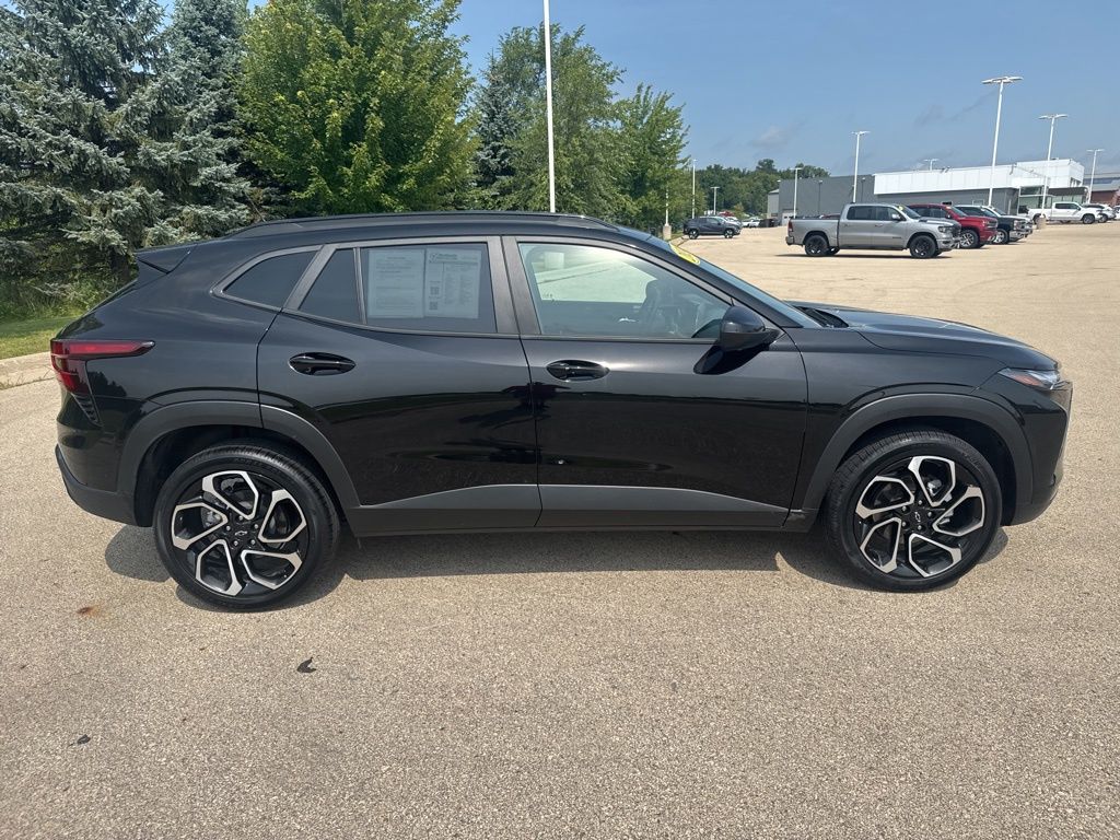 2024 Chevrolet Trax 2RS Image 3 of 21