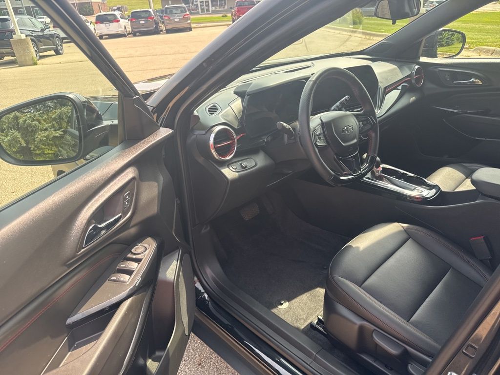 2024 Chevrolet Trax 2RS Image 12 of 21