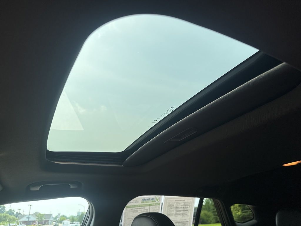 2024 Chevrolet Trax 2RS Image 14 of 21