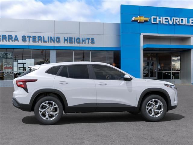 2024 Chevrolet Trax LS Image 6 of 26