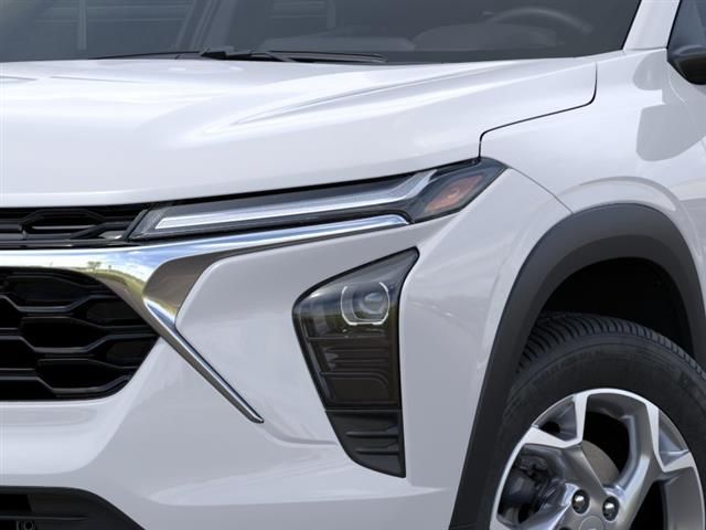 2024 Chevrolet Trax LS Image 12 of 26