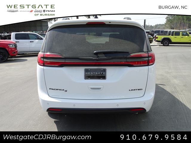 Vehicle image 7 of 24