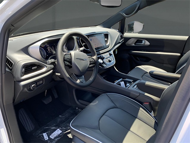 Vehicle image 20 of 39