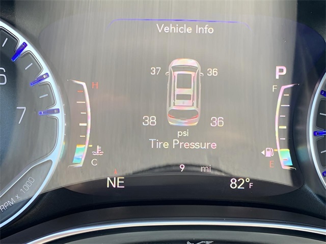Vehicle image 22 of 39