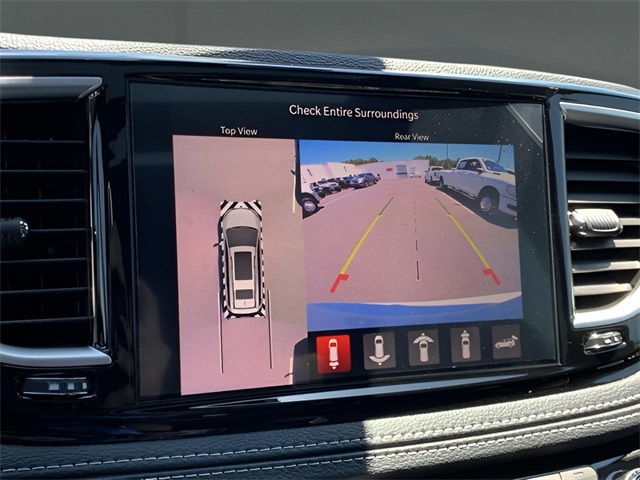 Vehicle image 25 of 39
