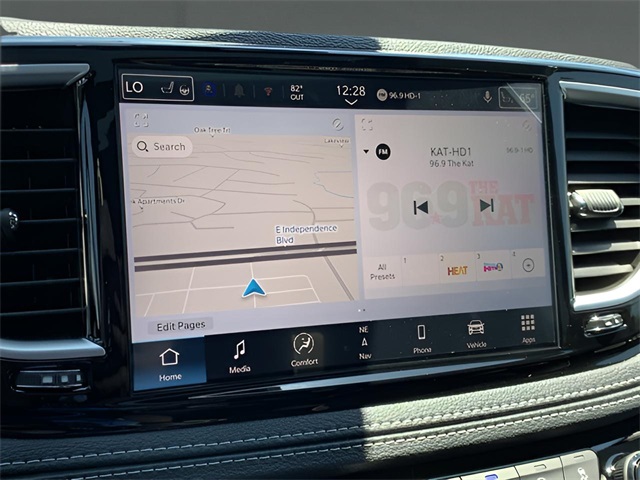 Vehicle image 24 of 39