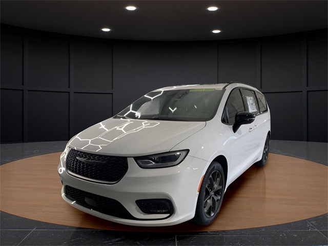 Vehicle image 1 of 39
