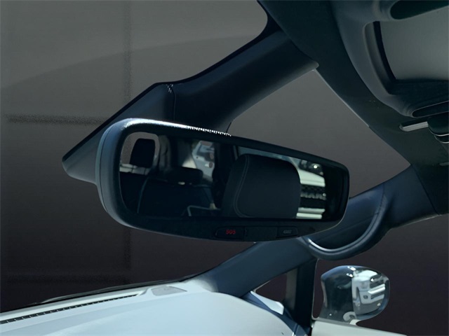 Vehicle image 38 of 39
