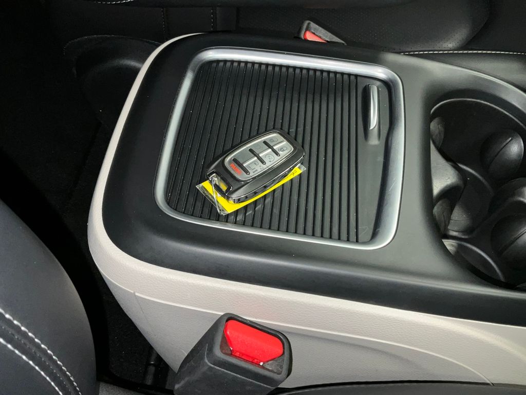 2024 Chrysler Pacifica Touring-L Image 33 of 39