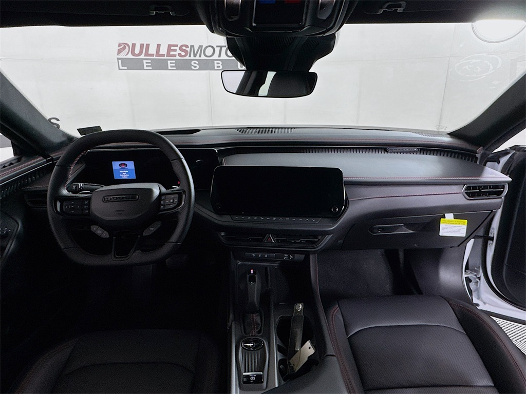 Vehicle image 29 of 32