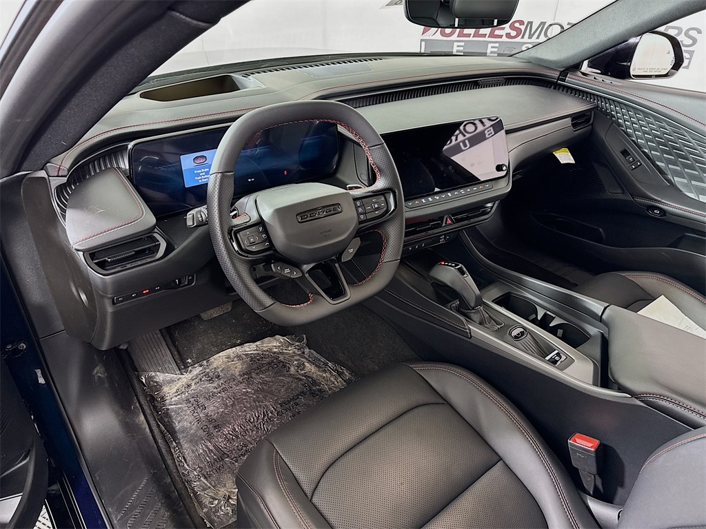 Vehicle image 9 of 33