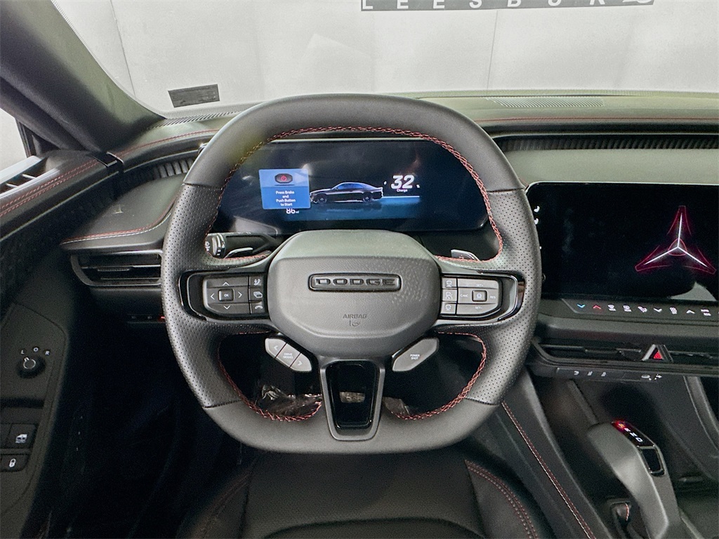 Vehicle image 11 of 33