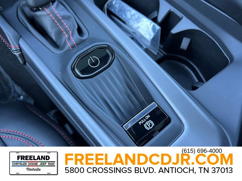 Vehicle image 12 of 22
