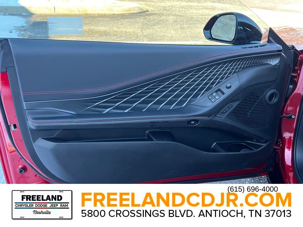 Vehicle image 14 of 22