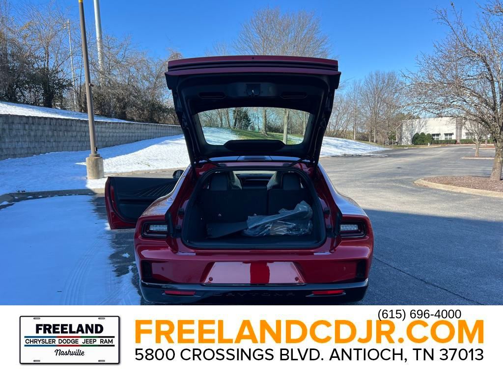 Vehicle image 19 of 22