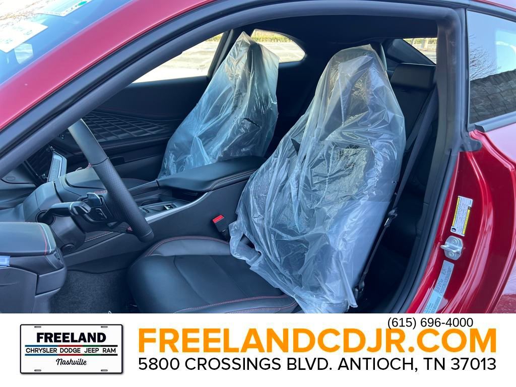 Vehicle image 18 of 22