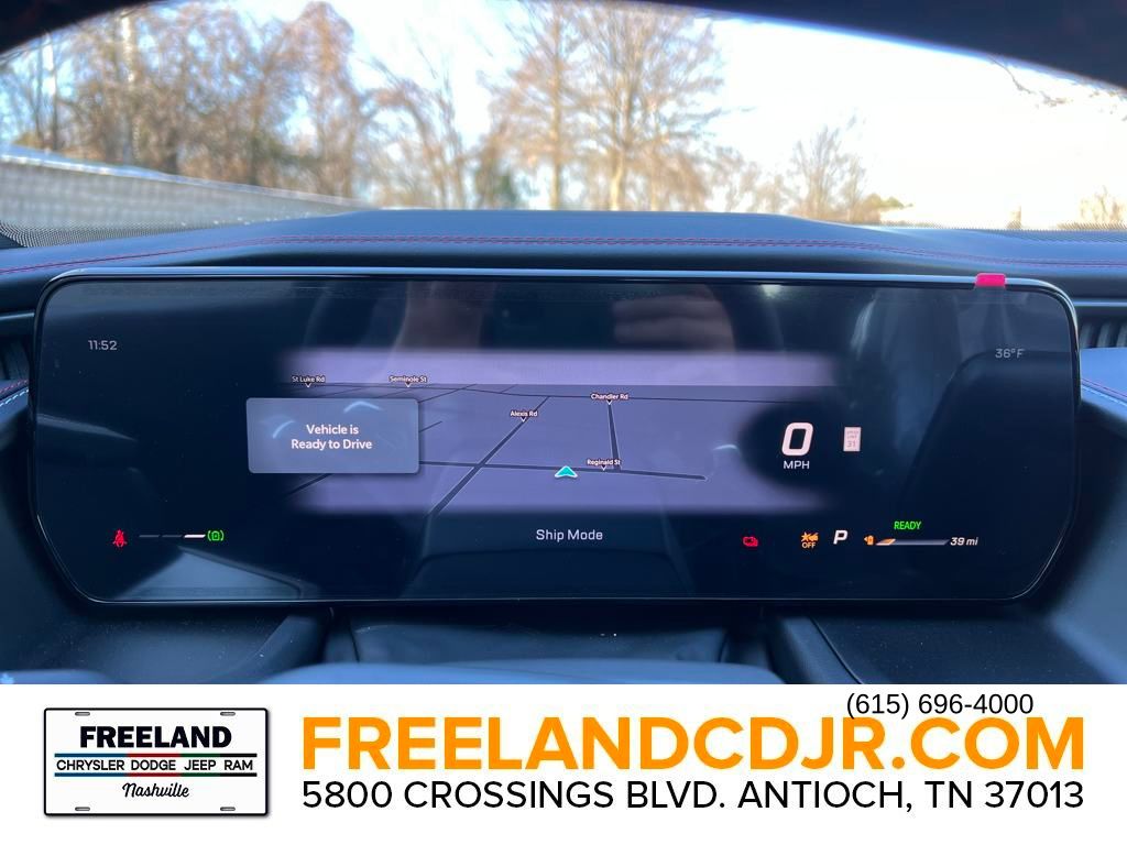 Vehicle image 8 of 22