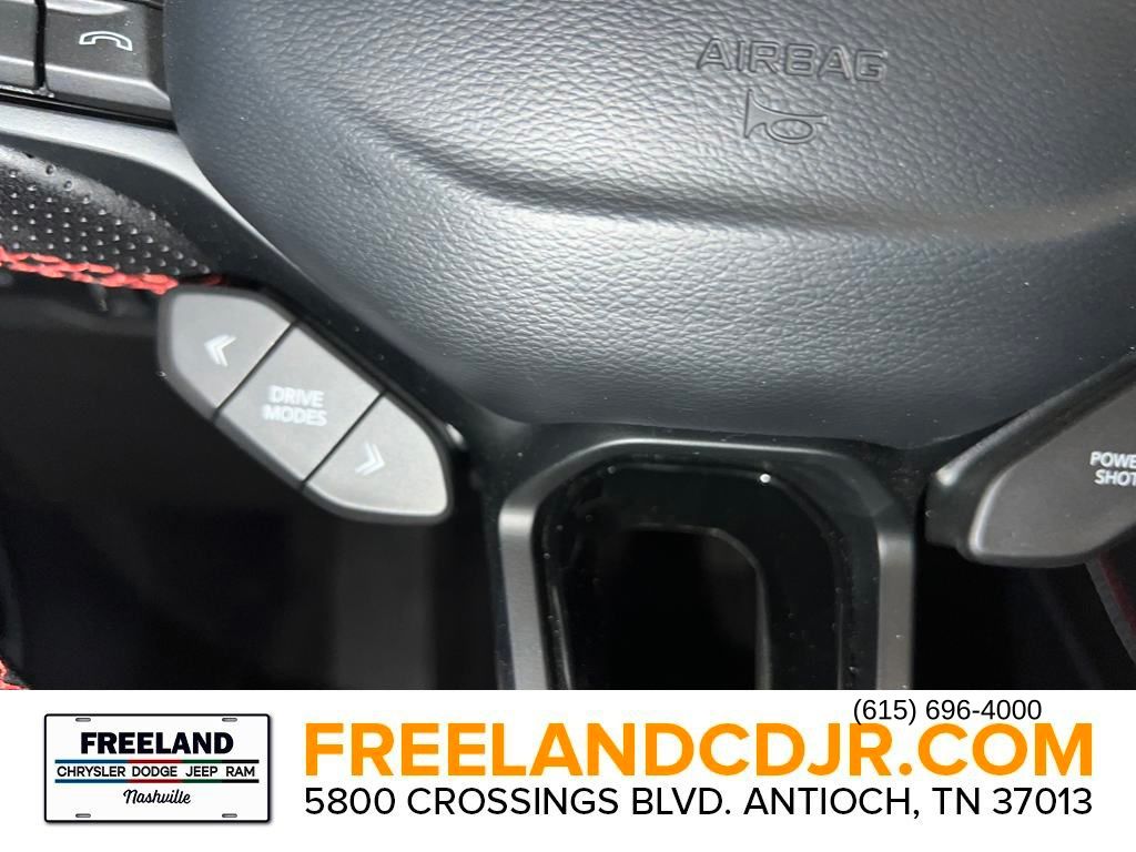 Vehicle image 14 of 23
