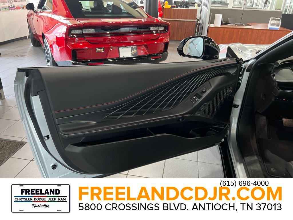 Vehicle image 8 of 23