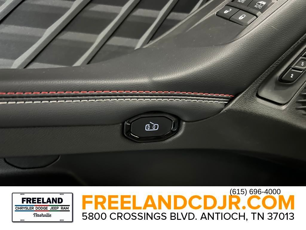 Vehicle image 9 of 23