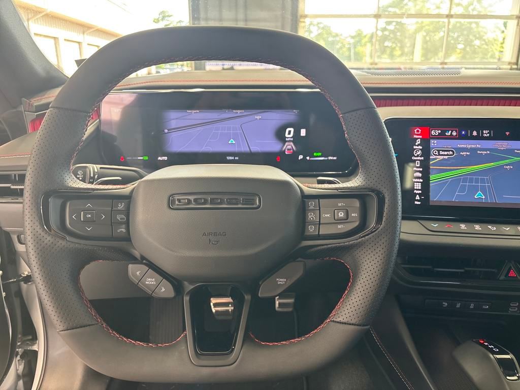 Vehicle image 15 of 20