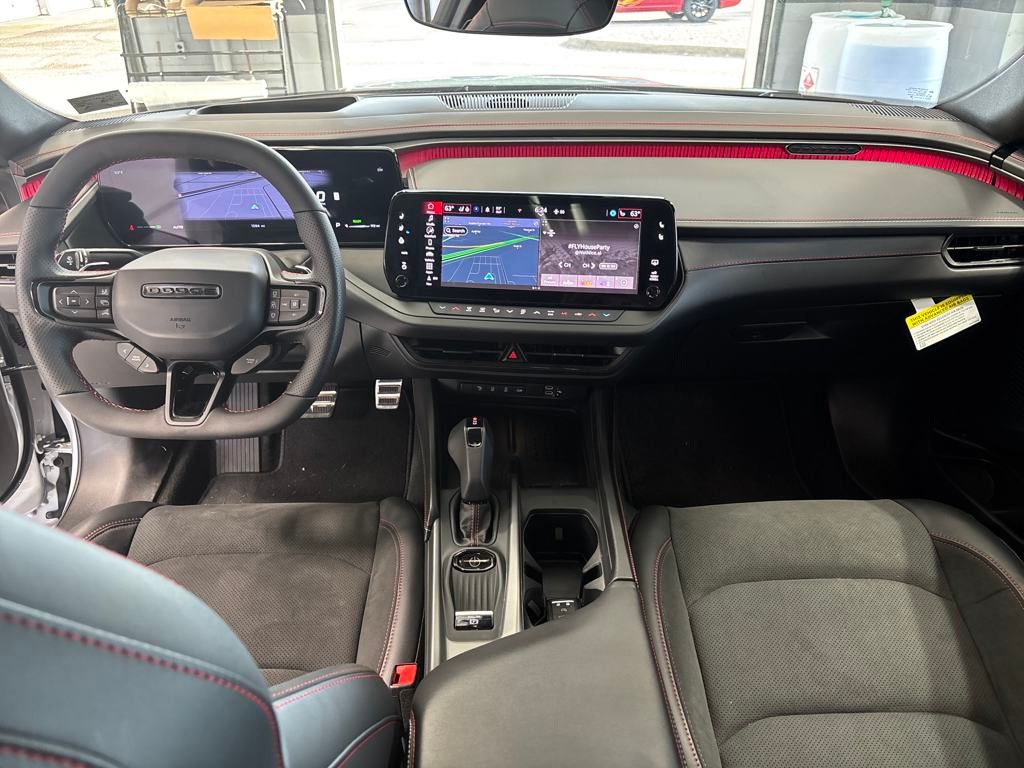Vehicle image 12 of 20