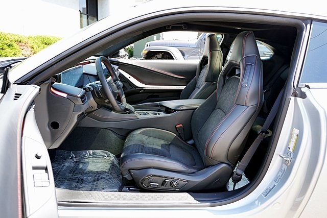 Vehicle image 21 of 47