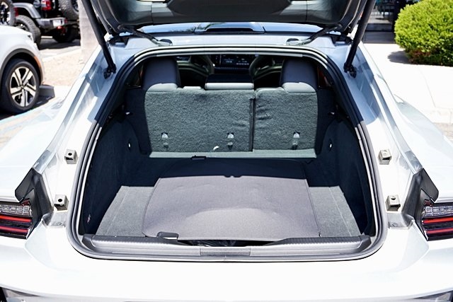 Vehicle image 19 of 47
